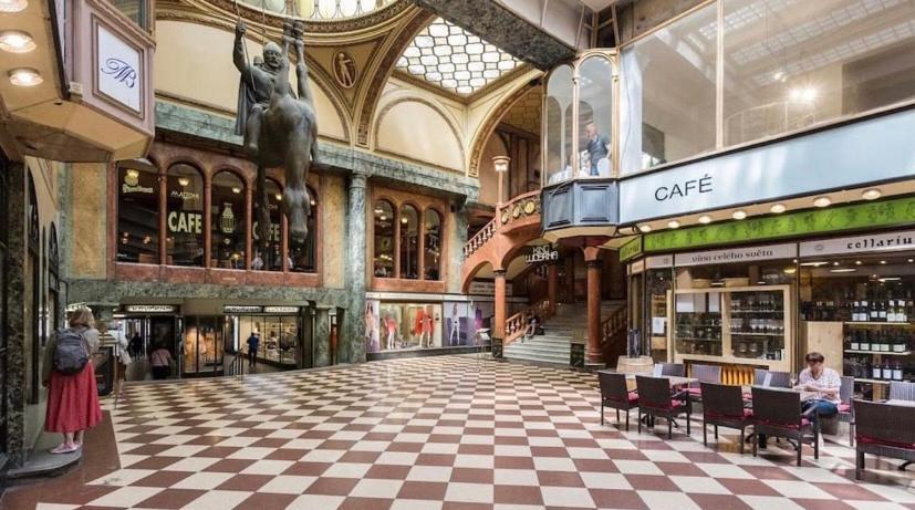 Luxury Apartment On Wenceslas Square Πράγα Εξωτερικό φωτογραφία